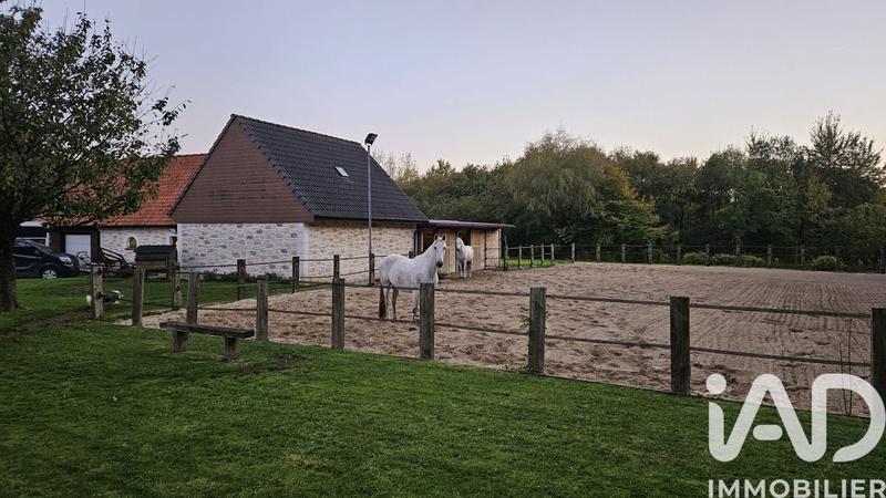 Maison - 201 m² - 7 pièces