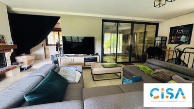 Maison - 186 m² - 7 pièces