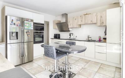 Maison ancienne - 262 m² - 10 pièces