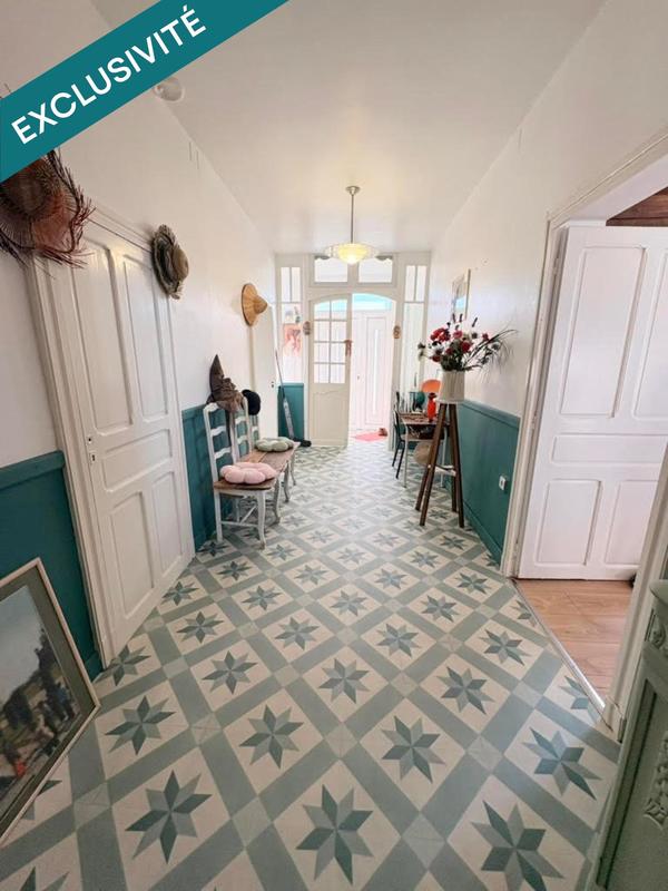 Maison - 213 m² - 7 pièces