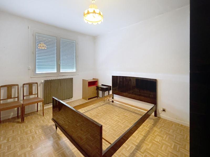 Maison - 180 m² - 7 pièces