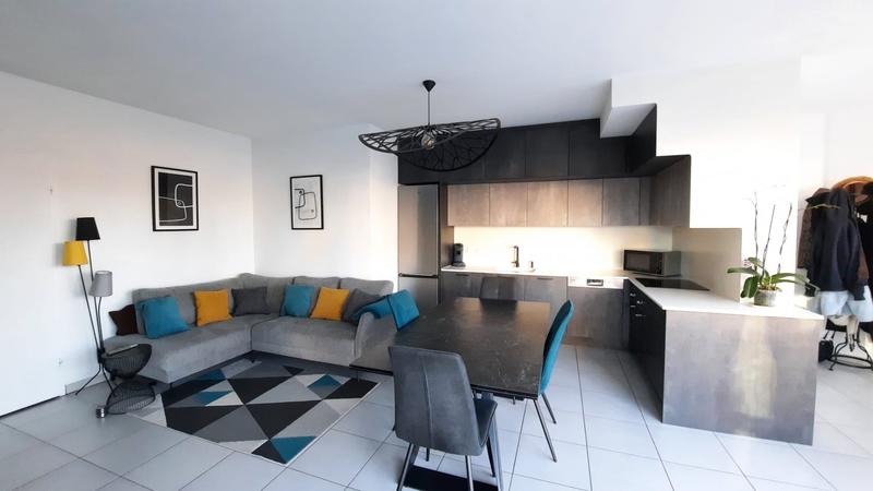 Appartement - 103 m² - 4 pièces