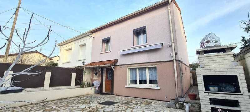 Maison - 95 m² - 4 pièces