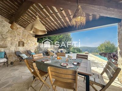 Villa - 188 m² - 7 pièces