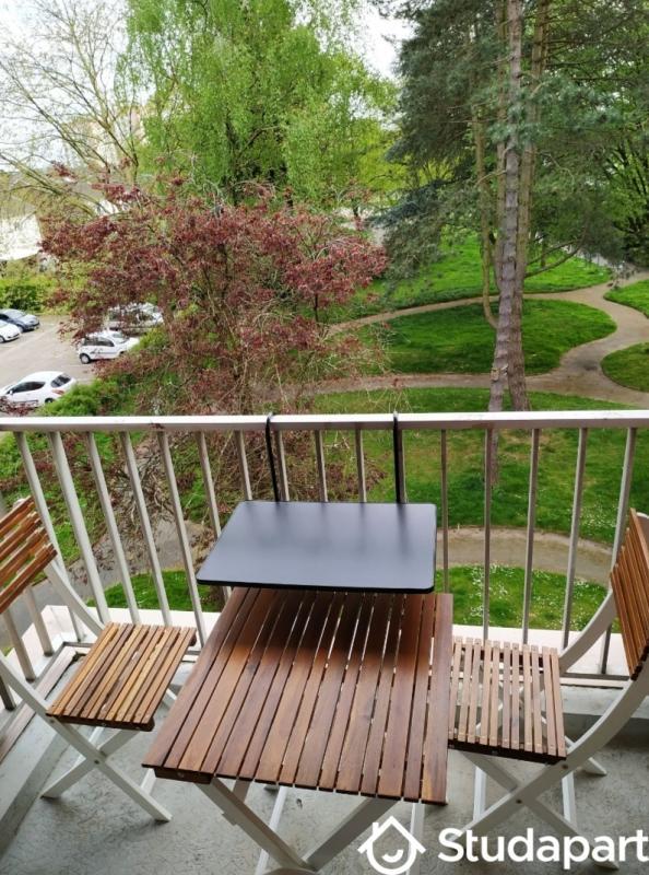 Chambre - 9 m² - 1 pièce