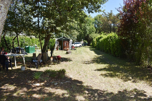 Terrain de loisirs - 1 895 m²