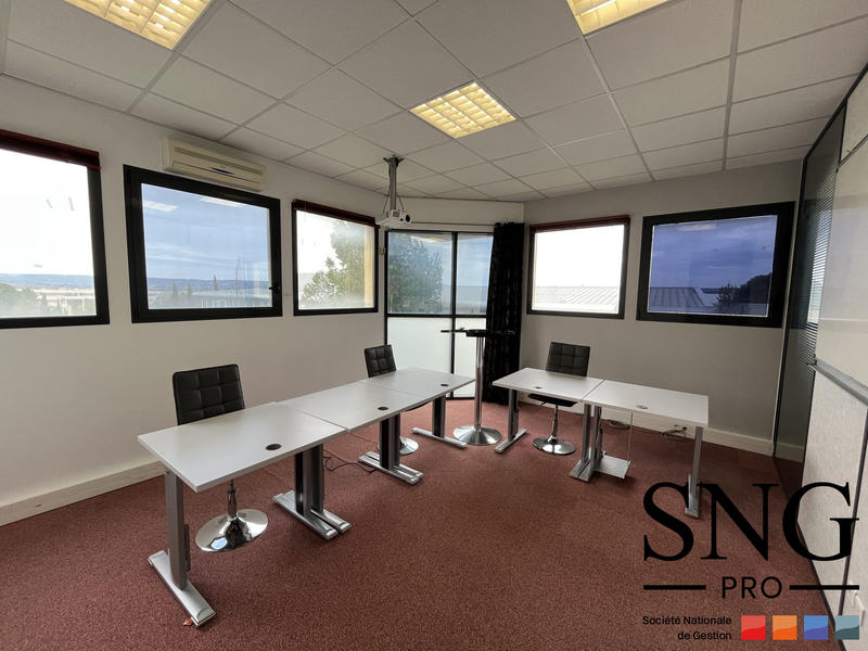 Bureau - 233 m² - 5 pièces