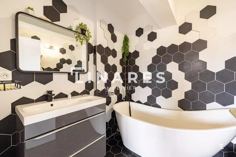 Appartement - 94 m² - 4 pièces