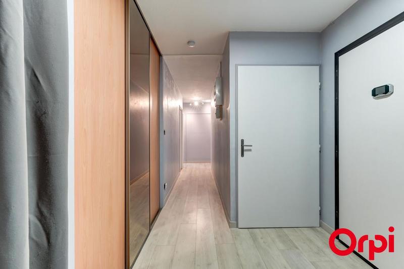 Appartement - 96 m² - 5 pièces