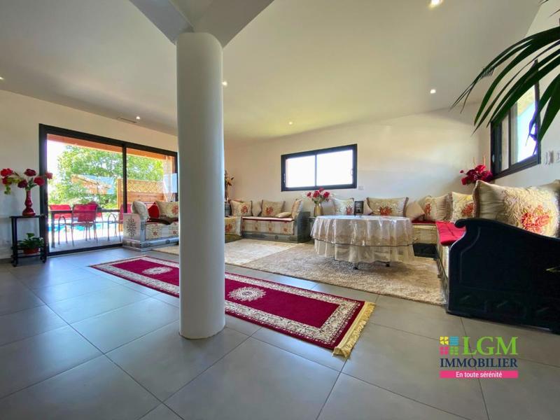 Maison - 159 m² - 6 pièces