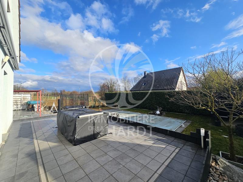 Maison - 122 m² - 6 pièces