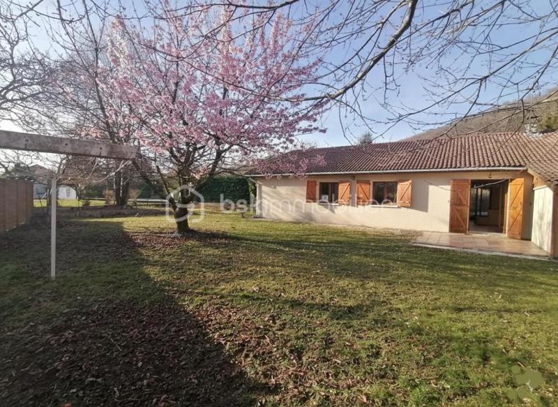 Maison - 106 m² - 5 pièces