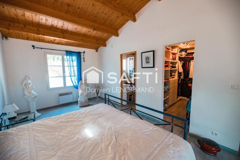 Maison - 205 m² - 6 pièces