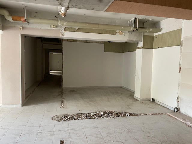 Local commercial - 317 m²