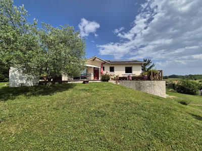 Maison - 170 m² - 7 pièces