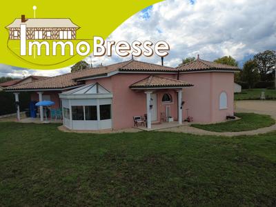 Maison - 156 m² - 7 pièces