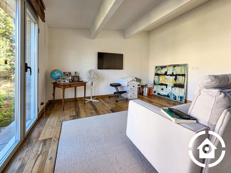 Maison - 310 m² - 8 pièces