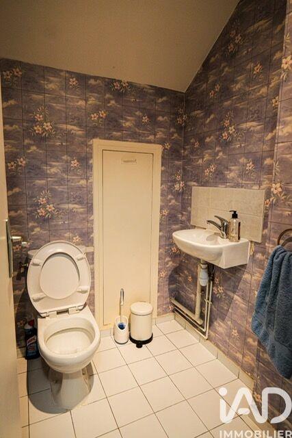 Maison - 240 m² - 8 pièces