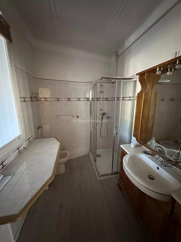 Appartement - 79 m² - 3 pièces