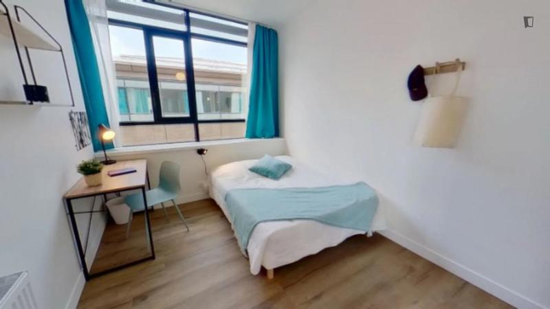 Chambre - 10 m² - 11 pièces