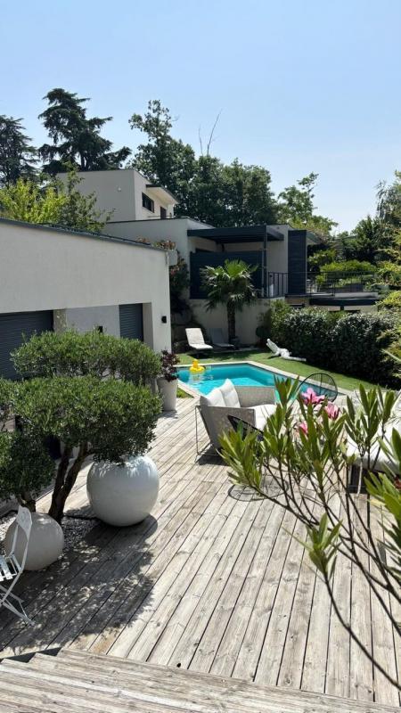 Villa - 180 m² - 6 pièces