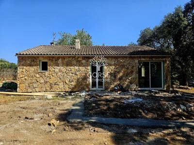 Maison - 84 m² - 4 pièces