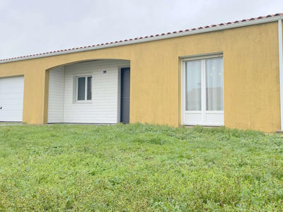 Maison - 85 m² - 4 pièces