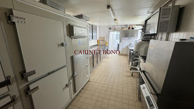 Fonds de commerce - 300 m²