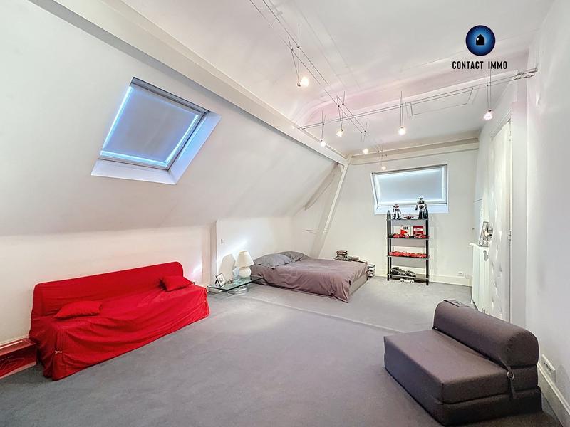 Maison - 224 m² - 8 pièces