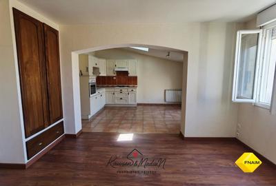 Immeuble - 250 m² - 18 pièces