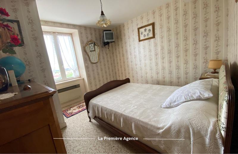 Maison - 185 m² - 8 pièces