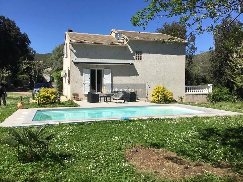 Maison - 142 m² - 5 pièces