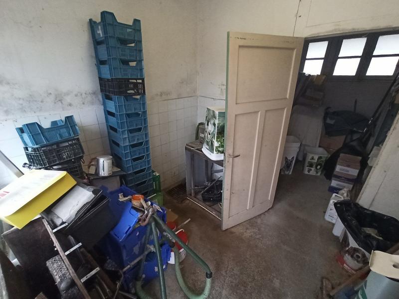 Local commercial - 170 m² - 10 pièces