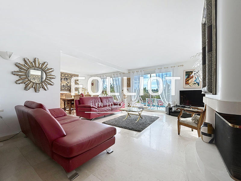 Maison - 185 m² - 5 pièces