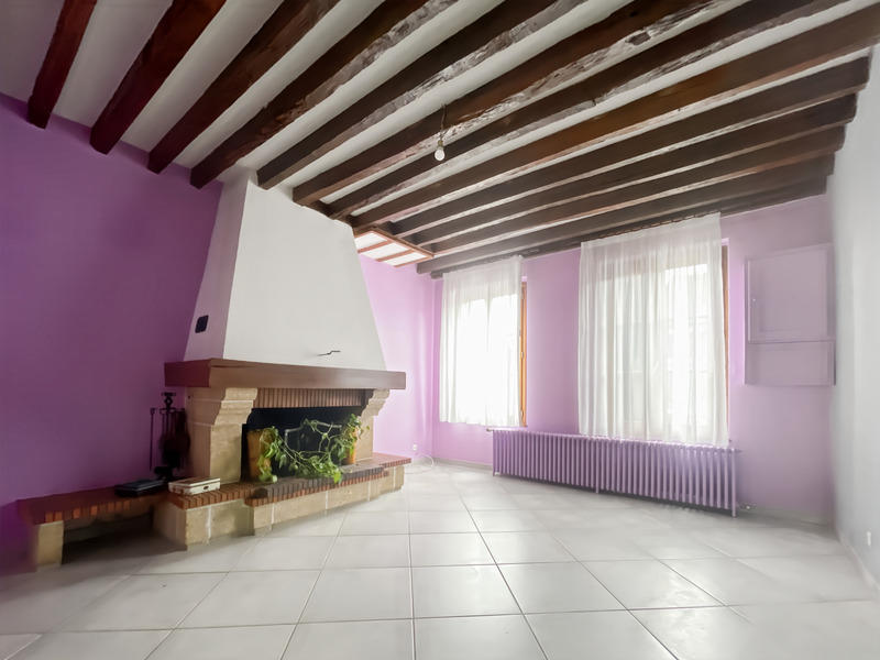 Maison - 217 m² - 8 pièces