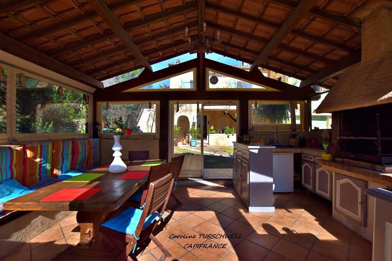 Villa - 171 m² - 7 pièces