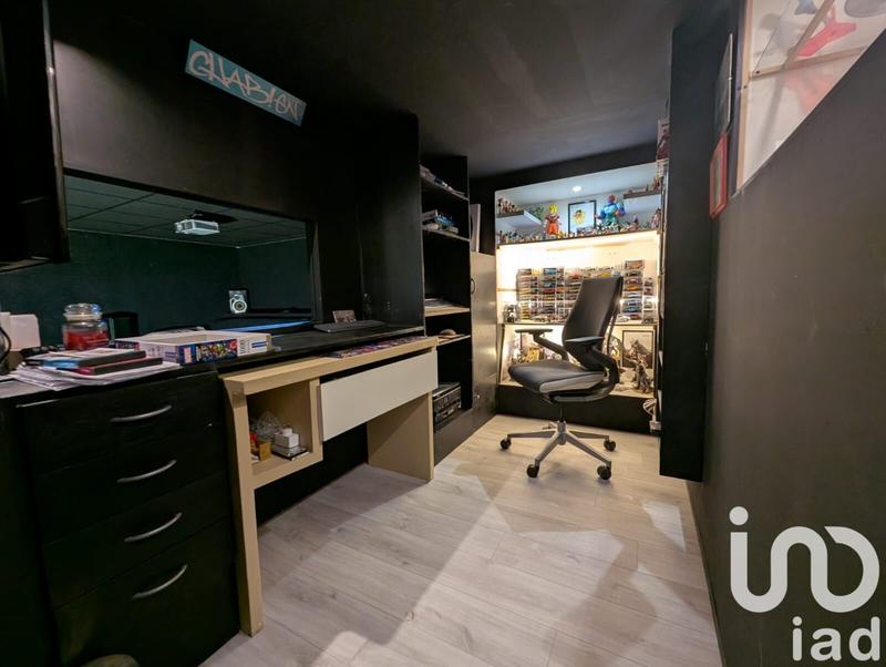 Maison - 180 m² - 6 pièces