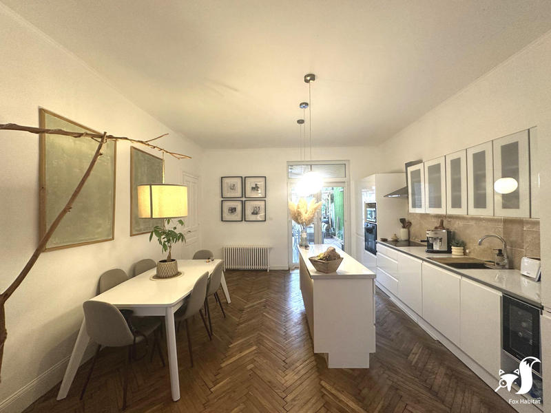 Maison - 140 m² - 6 pièces