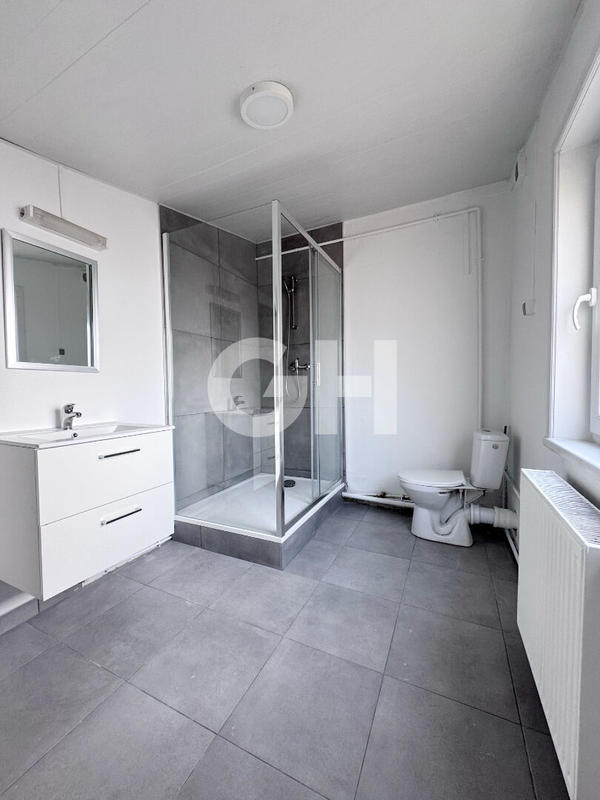 Maison - 81 m² - 5 pièces