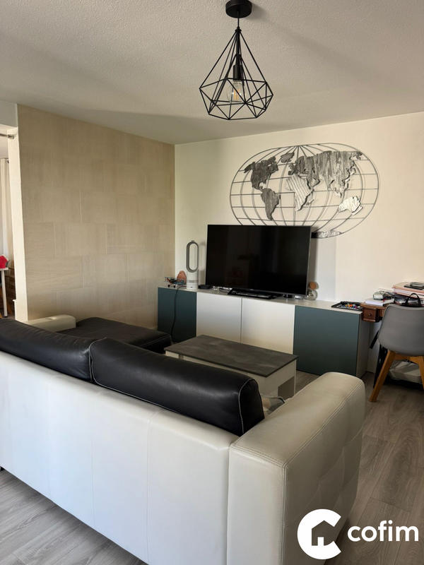 Appartement - 79 m² - 4 pièces