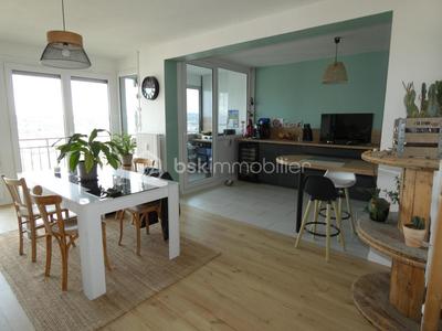 Appartement - 84 m² - 4 pièces