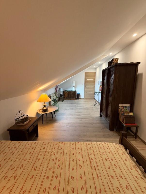 Maison - 199 m² - 9 pièces