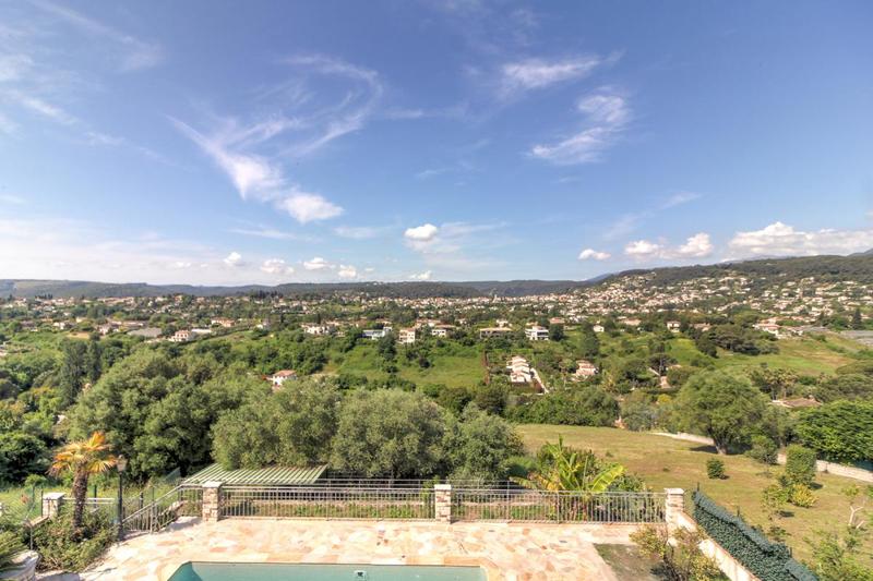 Villa - 181 m² - 6 pièces