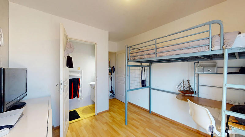 Appartement - 84 m² - 4 pièces