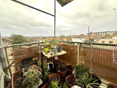 Appartement - 153 m² - 3 pièces