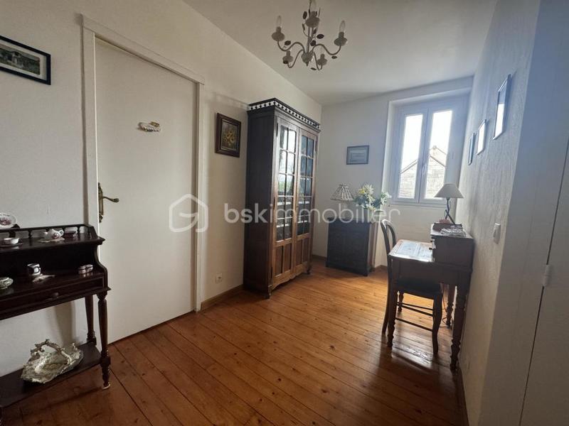 Propriété - 261 m² - 10 pièces