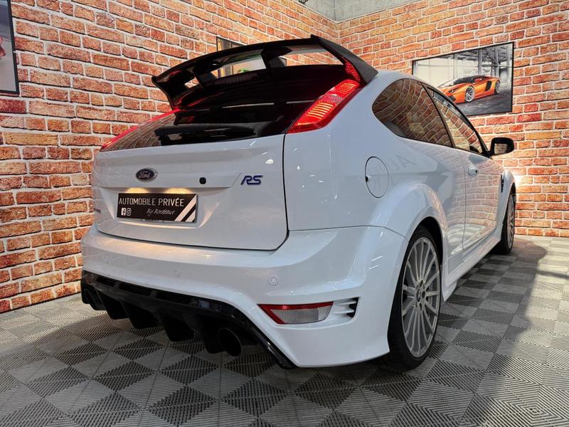 Ford Focus Rs 305 cv