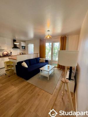 Chambre - 11 m² - 1 pièce