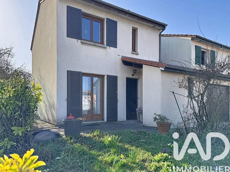 Maison - 101 m² - 4 pièces