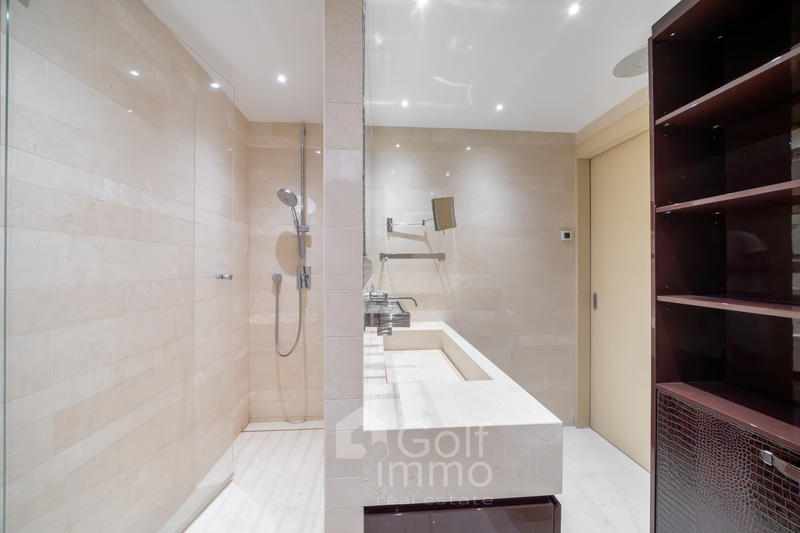 Appartement - 175 m² - 4 pièces